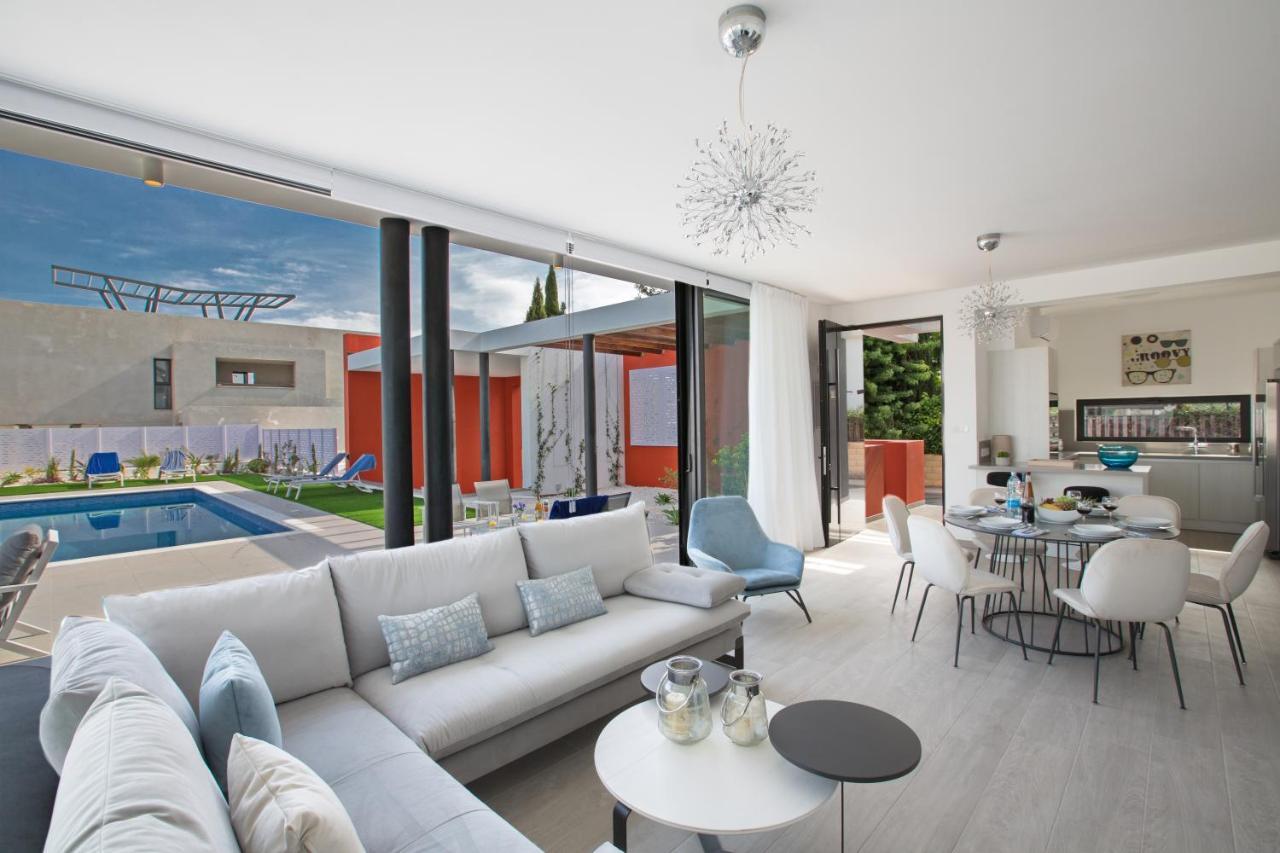 Colour Residences โปรทาราส ภายนอก รูปภาพ